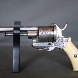 Revolver à broche calibre 7mm - 2nde moitié du 19ème siècle