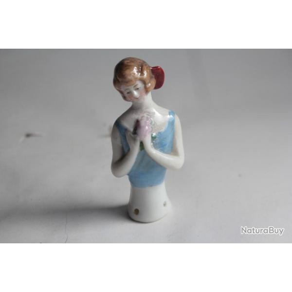 Demi figurine porcelaine Femme Art Dco
