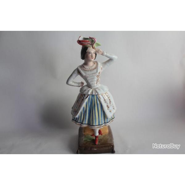 Tisanire porcelaine figurative Jeune femme saluant