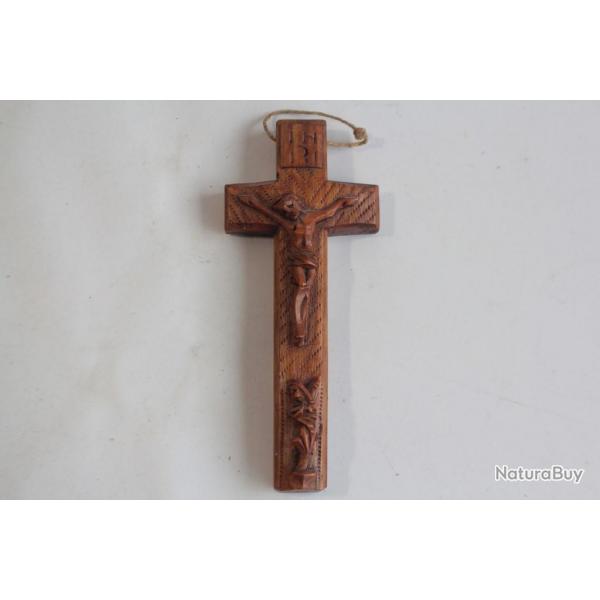 Ancienne Croix Crucifix reliquaire bois sculpt