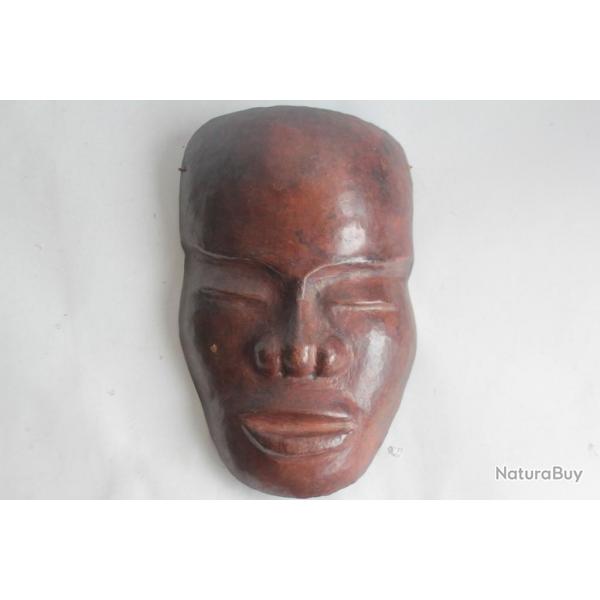 Masque mural africain cuivre martel
