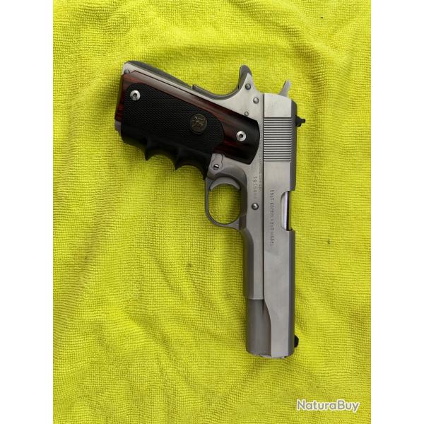 COLT MK IV Srie 80 Excellent tat chargeurs + sacoche de transport