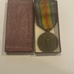 Médaille militaire française grande guerre pour la civilisation 14/18