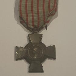 Croix de guerre du combattant médaille militaire
