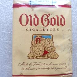 Paquet de cigarettes OLD GOLD armée américaine (33.M)
