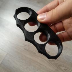 Poing americains kopis designs et spooky pockets