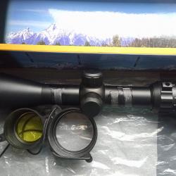 Lunette lumineuse BESTSIGHT 4-16X40. (Pile neuve , colliers de montage au choix)