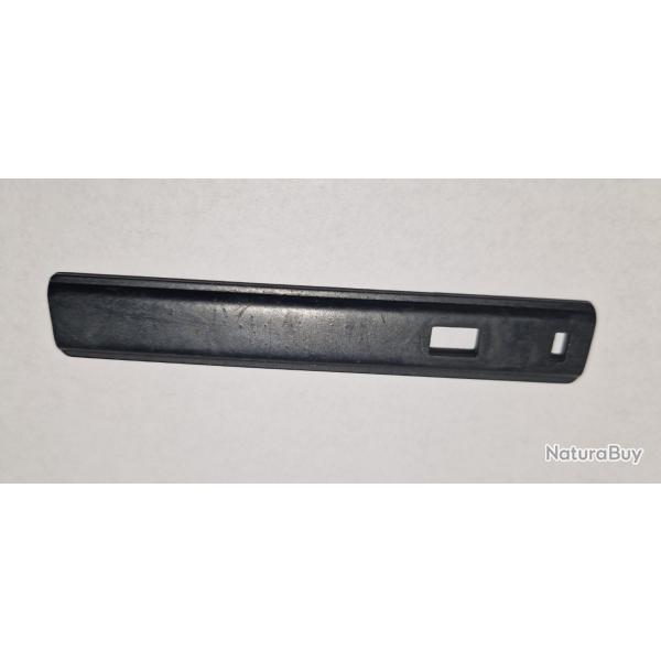 P.M.UZI cache poussire du capot