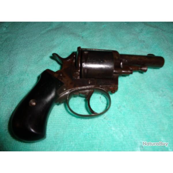 British Bulldog calibre 380 manufacture de Lige