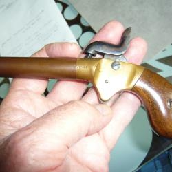 Pistolet Derringer d'Abilène avec accessoires en coffret