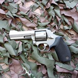 revolver taurus tracker cal 357 magnum
