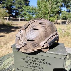 Casque airsoft type EXF Bump de fma camouflage avec lunette