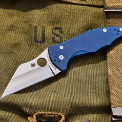 Couteau Spyderco Yojimbo 2 Lame Wharncliffe Acier CPM SPY27 Manche G10 Bleu Made USA SC85GPCBL2