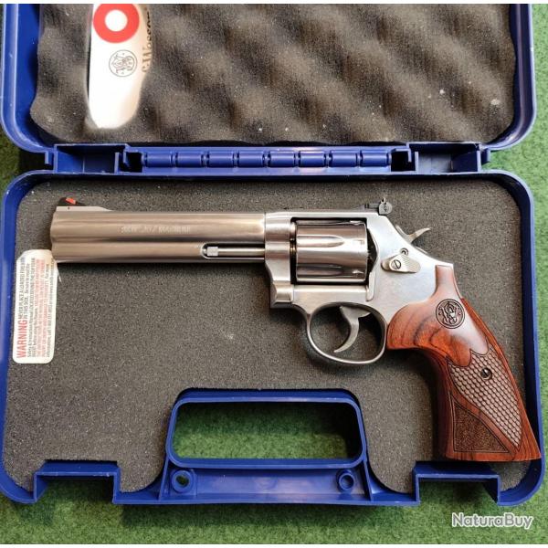Revolver SMITH & WESSON modle 686 Plus Deluxe - Canon 6" - Calibre .357 Mag - 7 coups (Occasion tr