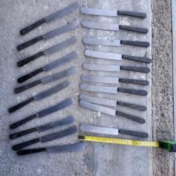 Couteau ancien droit lot 20 pièces thiernoise.