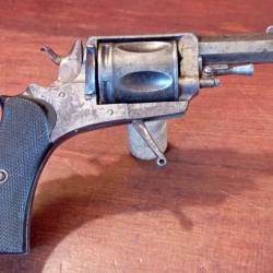 Gros revolver Bull-Dog en 8mn LebelFabrication Fastre-Fraikin, François