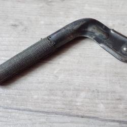 Outil de nettoyage pour chambre de Rubin qui se trouve dans les trousses de nettoyage Suisse K11 K31