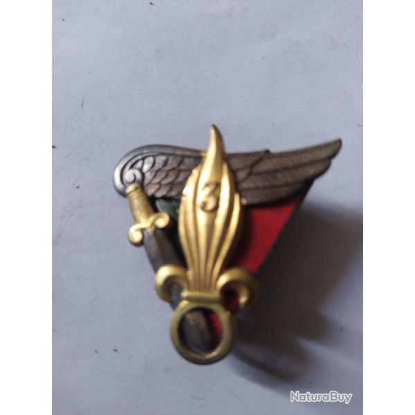 insigne militaire rare de collection