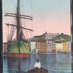 CPA - Marine -  Saint Tropez - Un Coin Du Port Et La Citadelle- N°3691