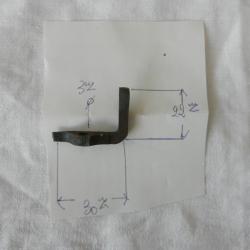 pièce détachée d' arme ancienne (gâchette)