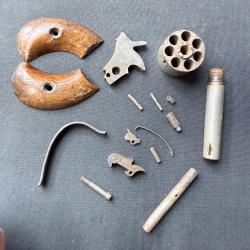 PIÈCES DÉTACHÉES POUR REVOLVER DEFENDER 88 calibre 22