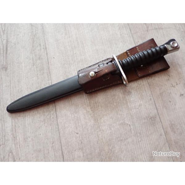 319345 Baonnette Suisse FASS 57 avec porte fourreau en cuir - Wenger