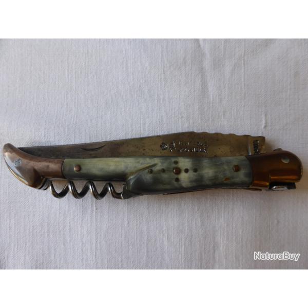 Beau couteau Laguiole St JOANIS