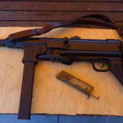 repro  MP40