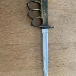 TRENCH KNIFE