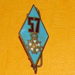 57° Régiment d'Infanterie, losange, émail, dos guilloché ,losange fond bleu Légion d'Honneur verte b