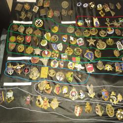 vend insignes militaires de collection a l unite