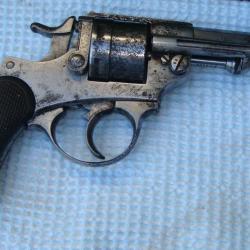 REVOLVER 1873