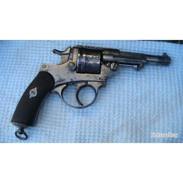 REVOLVER 1873