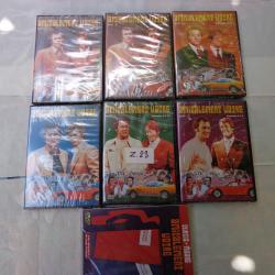 LOT DE SEPT DVDs "AMICALEMENT VOTRE CURTIS ET MOORE" - Z23