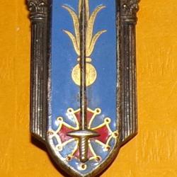 Ecole Militaire d'Infanterie, MONTPELLIER, émail, dos guilloché , FABRICANT DRAGO PARIS   ,  HOMOLOG