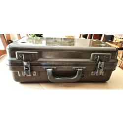 Mallette militaire étanche, robuste pour protection arme de poing ou autre
