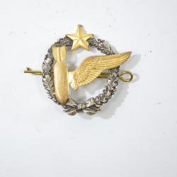 Insigne Brevet d'Elève Bombardier, DRAGO dos lisse marqué, hauteur 43 mm, fixation 2 anneaux