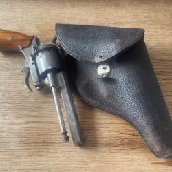 Revolver à broche 7 mm / Étui cuir