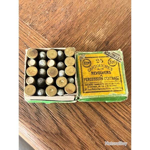Bote pleine de munitions 320