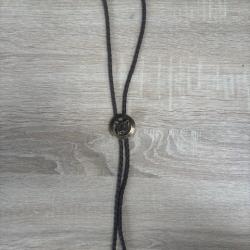 bolo de collection vintage motif sanglier doré cuir synthétique destockage chasse enchere
