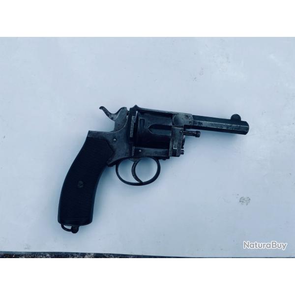 REVOLVER  LE BRIGADIER MUNICIPAL   MFA  ST ETIENNE   CALIBRE 8MM