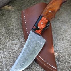 Couteau Skinner Damas Lame Upswept Acier 256 Couches Manche Bois & Résine Etui Cuir Fabr Artisanale