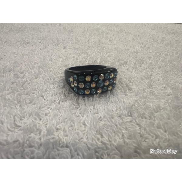 Bague cristaluna julia acrylique noir swarovski aigue-marine / aurore Boraleneuf 101 404 b4