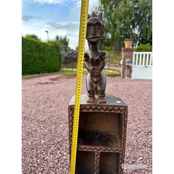 Statuette africaine bne avec compartiments