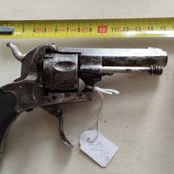 Petit revolver à broche type lefaucheux