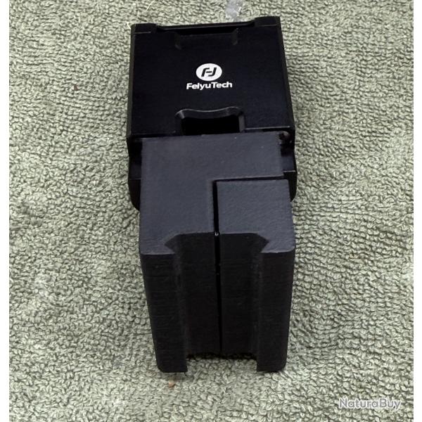 Vends support smartphone pour fixation sur rail Picatinny.