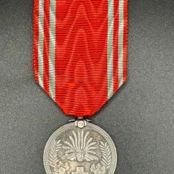 (24.002) Médaille japonaise de la croix rouge