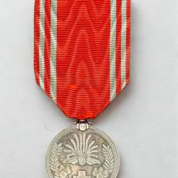 (122.002) Médaille japonaise de la croix rouge