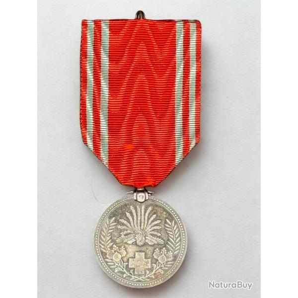 (122.002) Mdaille japonaise de la croix rouge