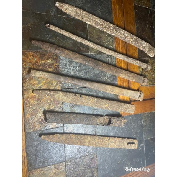 Pice de terrain lot de fourreau de baonnette militaire allemand franais WW1/WW2